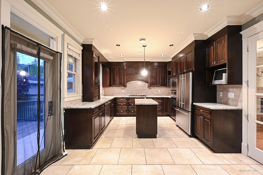 2978 W 21 Avenue Vancouver, BC - 12