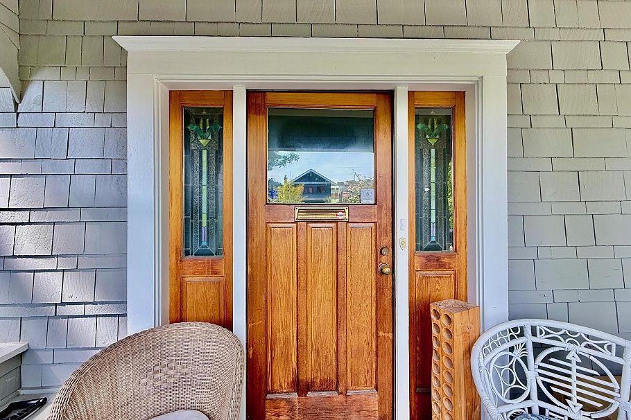 3125 W 3rd Avenue Vancouver, BC - 3