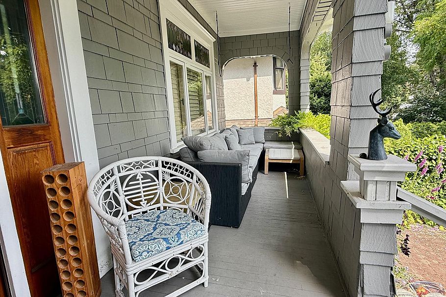 3125 W 3rd Avenue Vancouver, BC - 6