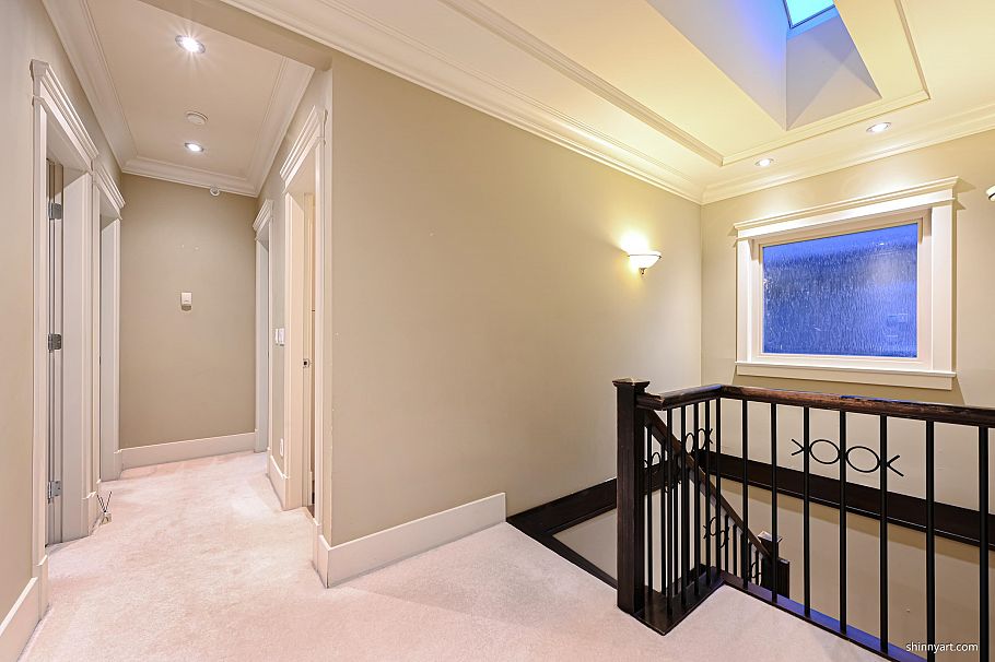 2978 W 21 Avenue Vancouver, BC - 21