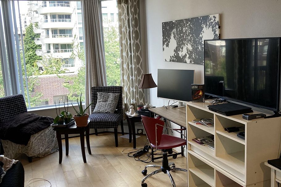 411 1330 Burrard Street Vancouver, BC - 3