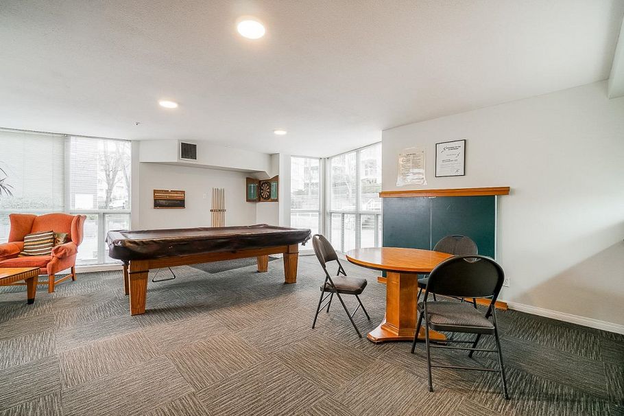 107 8430 Jellicoe Street Vancouver, BC - 25