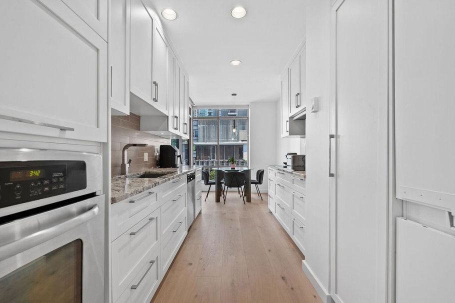 1B 1500 Alberni Street Vancouver, BC - 16