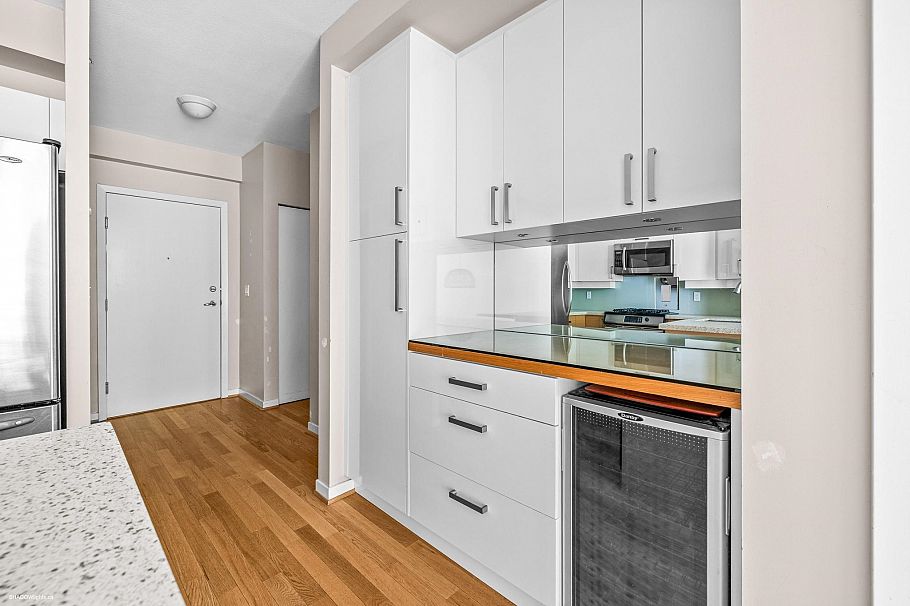 207 2228 Marstrand Avenue Vancouver, BC - 10