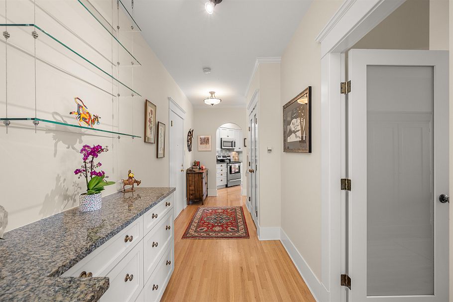 307 2890 Point Grey Road Vancouver, BC - 6