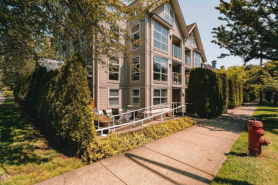 106 3168 Laurel Street Vancouver, BC - 24