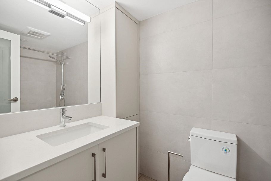 306 145 St. Georges Avenue North Vancouver, BC - 14