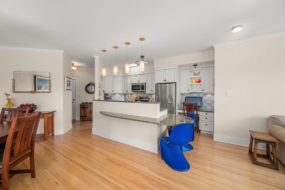 307 2890 Point Grey Road Vancouver, BC - 7