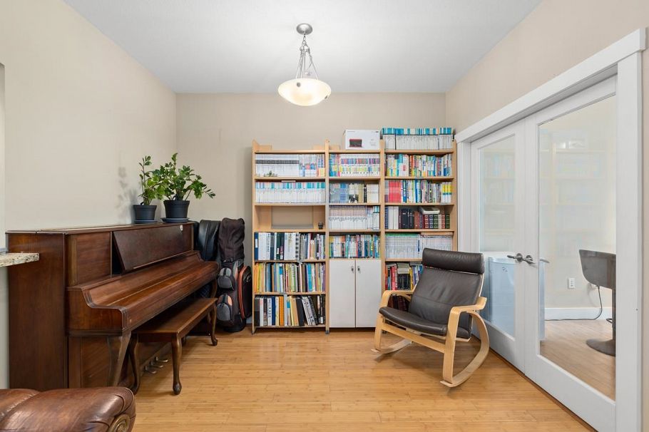 210 4885 Valley Drive Vancouver, BC - 11