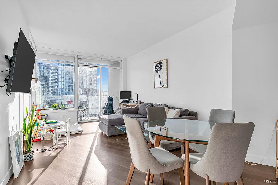 716 3557 Sawmill Crescent Vancouver, BC - 11