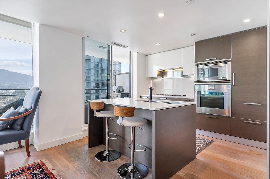 1601 1499 W Pender Street Vancouver, BC - 4