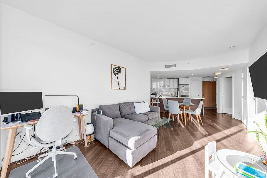 716 3557 Sawmill Crescent Vancouver, BC - 9