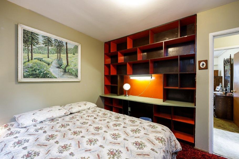 697 Plymouth Drive North Vancouver, BC - 19