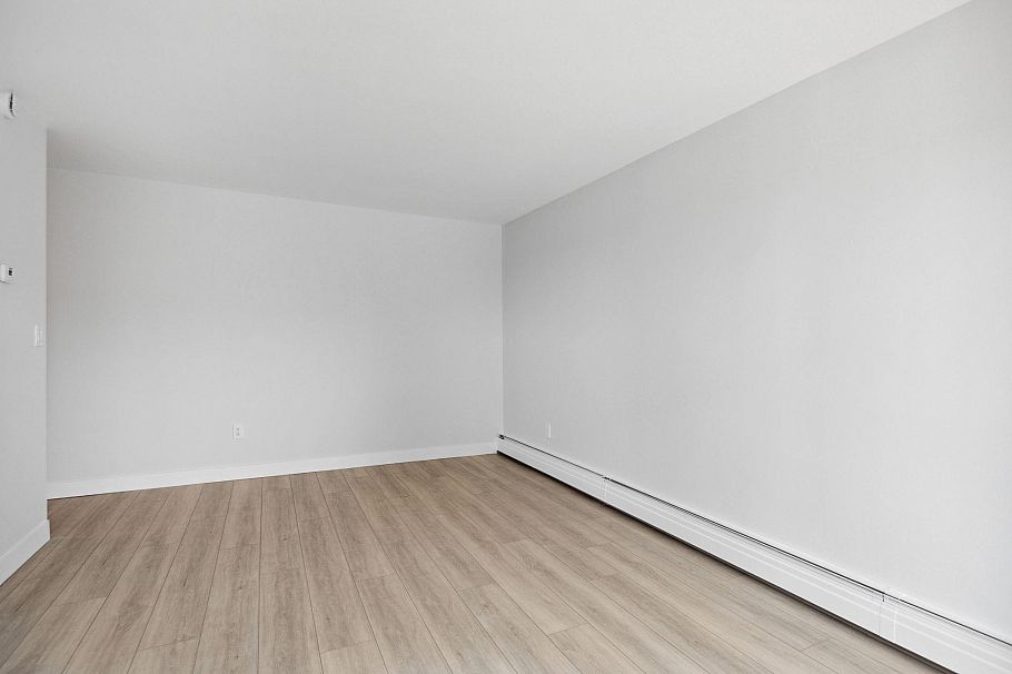 306 145 St. Georges Avenue North Vancouver, BC - 6