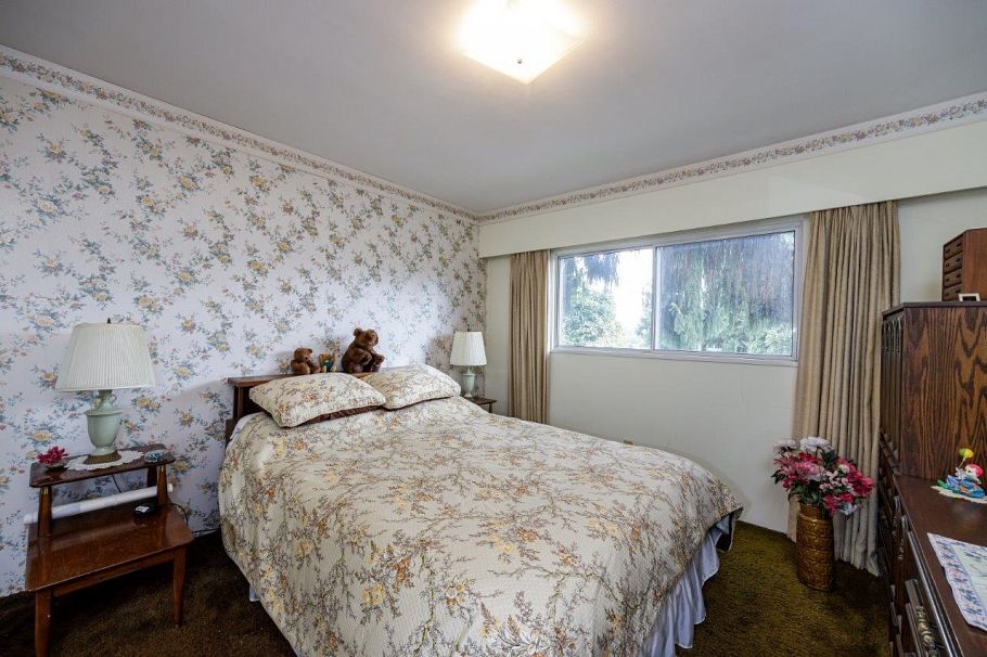 697 Plymouth Drive North Vancouver, BC - 20