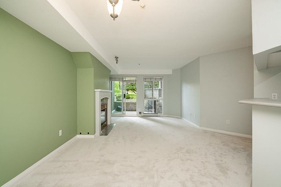 107 8430 Jellicoe Street Vancouver, BC - 8