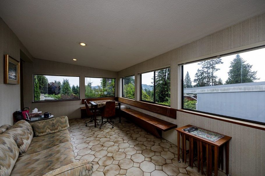 697 Plymouth Drive North Vancouver, BC - 14