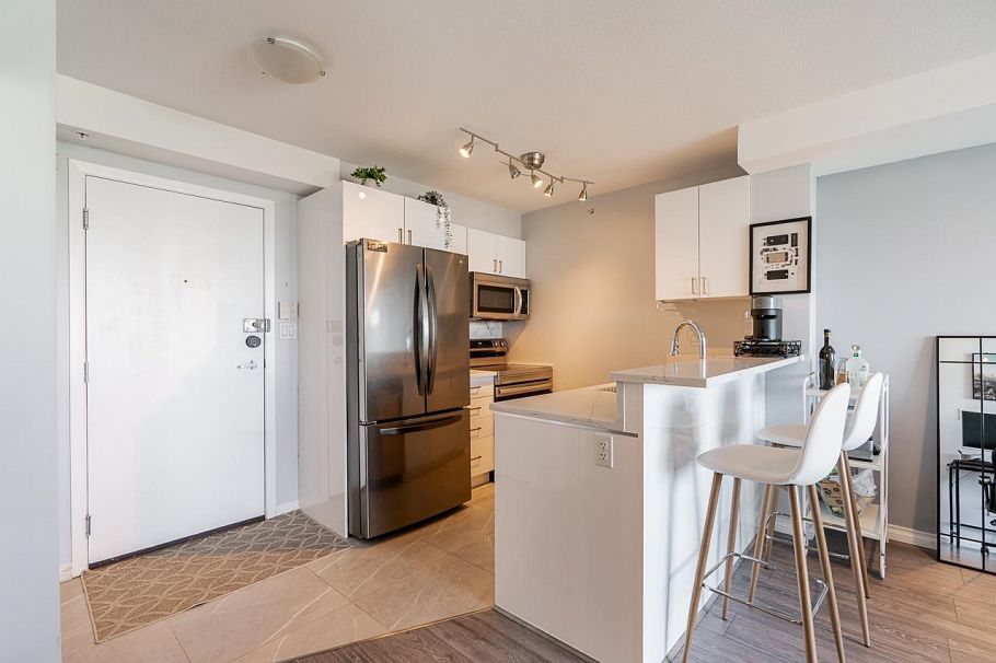 1105 2733 Chandlery Place Vancouver, BC - 6