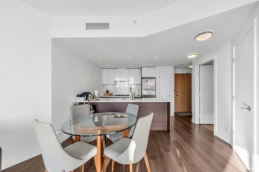 716 3557 Sawmill Crescent Vancouver, BC - 12