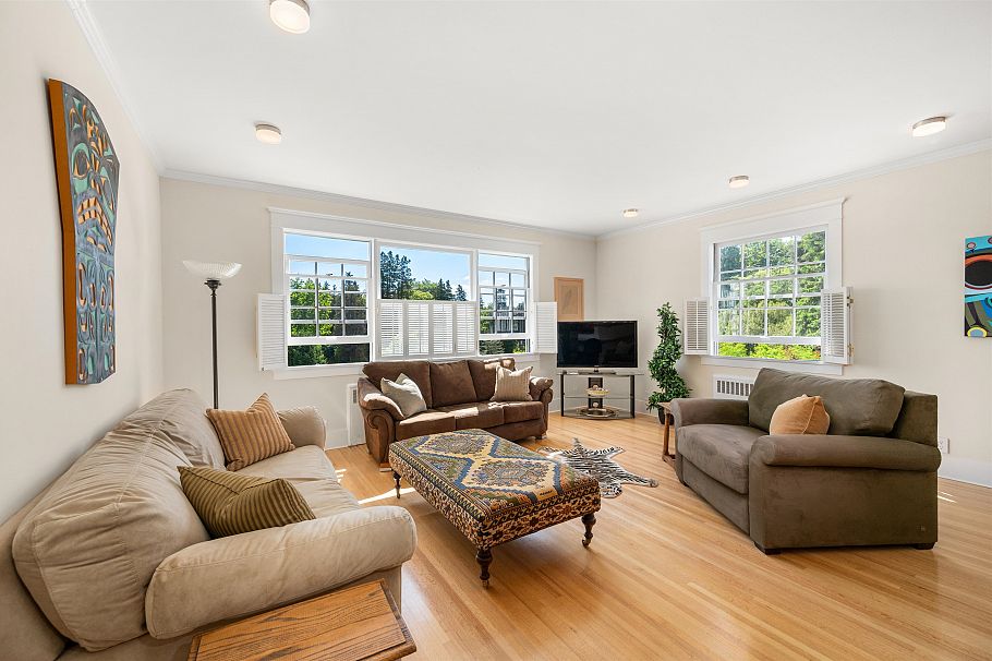 307 2890 Point Grey Road Vancouver, BC - 17