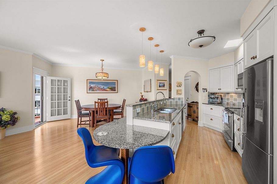 307 2890 Point Grey Road Vancouver, BC - 13