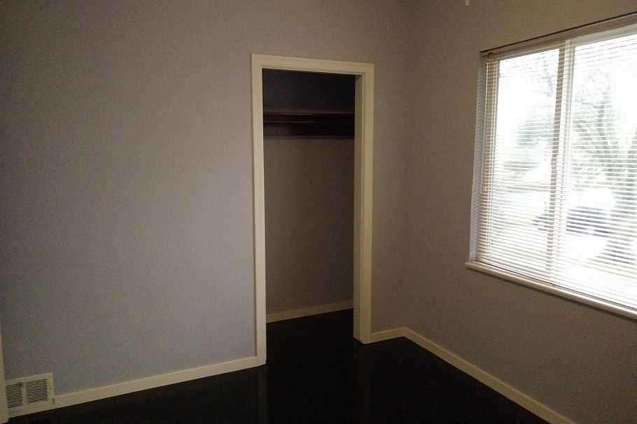 4825 Commercial Street Vancouver, BC - 8