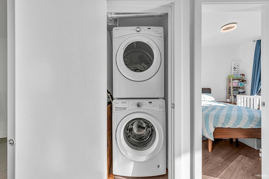 716 3557 Sawmill Crescent Vancouver, BC - 17