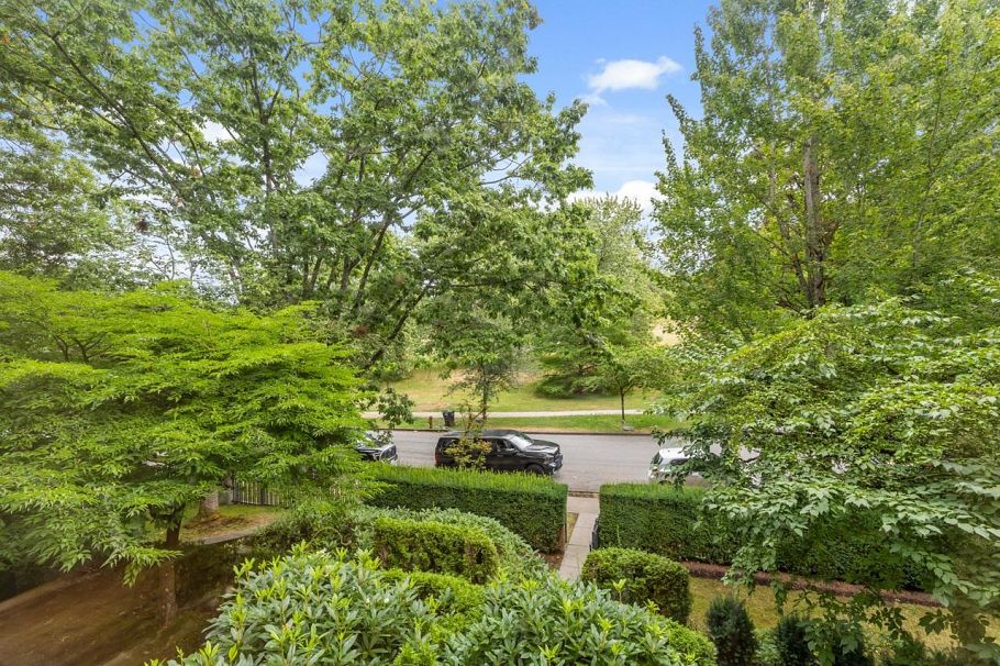 210 4885 Valley Drive Vancouver, BC - 14