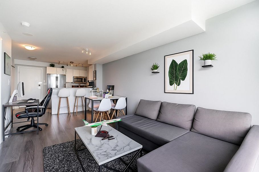 1105 2733 Chandlery Place Vancouver, BC - 11