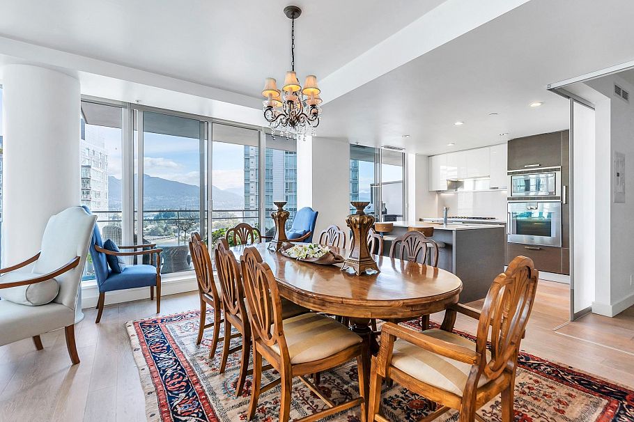 1601 1499 W Pender Street Vancouver, BC - 11