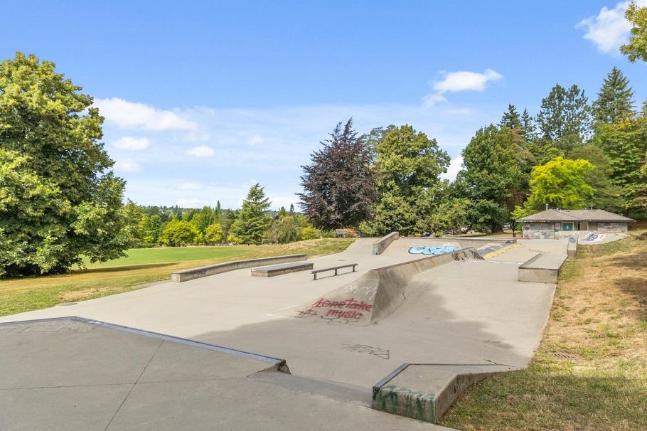 210 4885 Valley Drive Vancouver, BC - 34