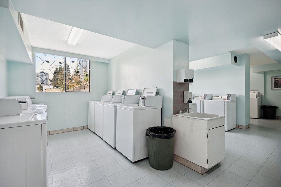 306 145 St. Georges Avenue North Vancouver, BC - 22