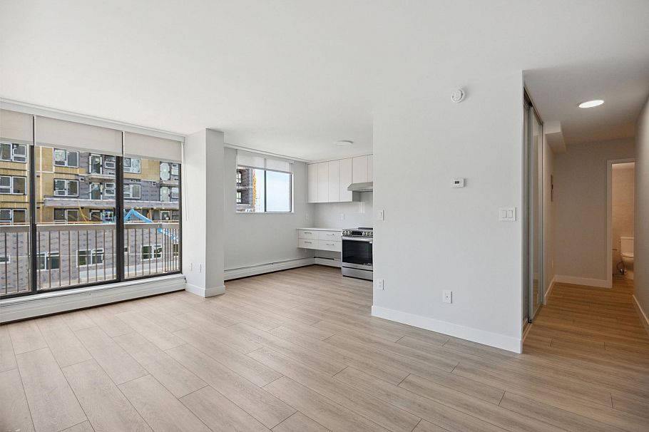 306 145 St. Georges Avenue North Vancouver, BC - 7