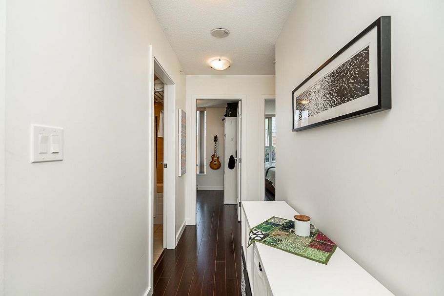 908 550 Pacific Street Vancouver, BC - 4