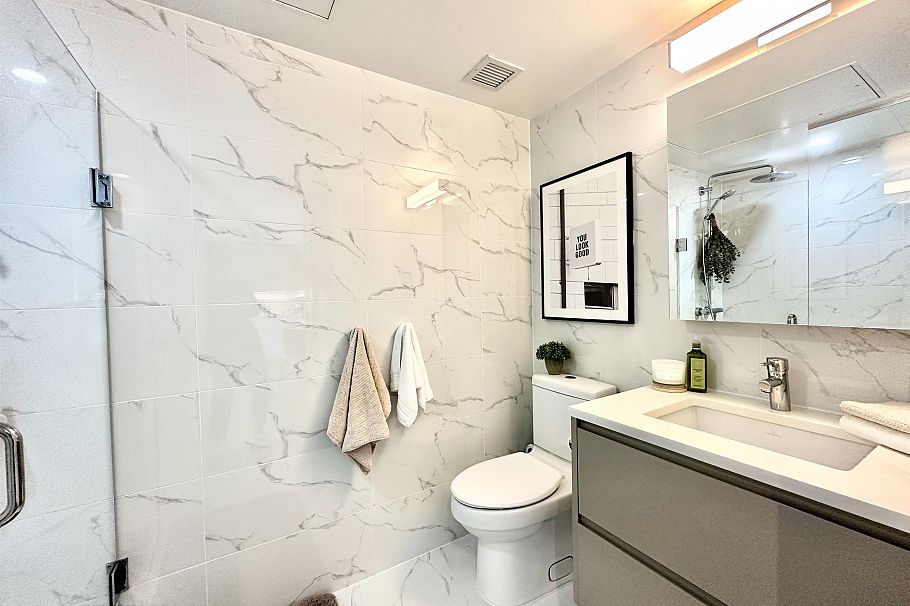 1308 8188 Fraser Street Vancouver, BC - 8