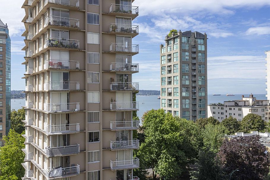 904 1850 Comox Street Vancouver, BC - 2