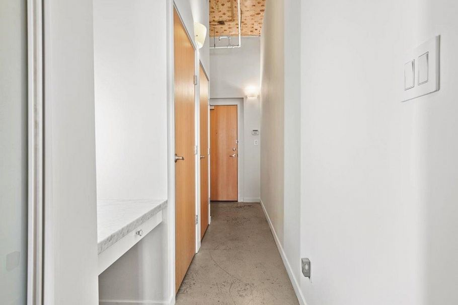 201 546 Beatty Street Vancouver, BC - 11