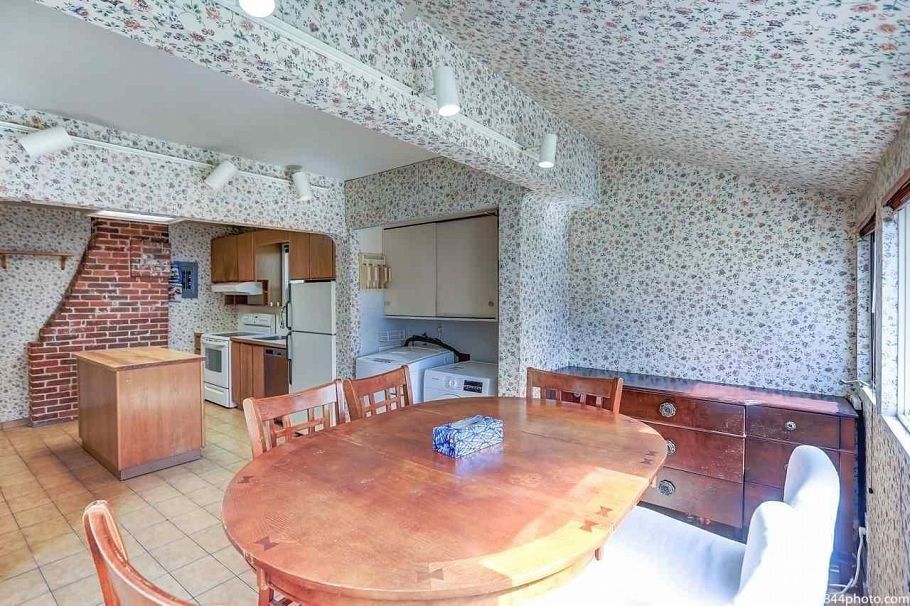 3870 W 17th Avenue Vancouver, BC - 11