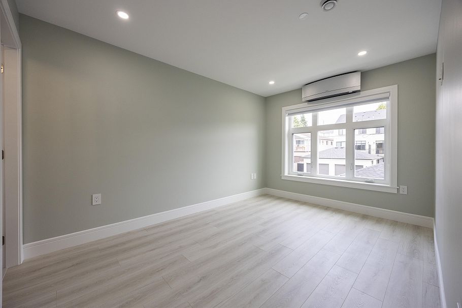 2 5808 Lanark Street Vancouver, BC - 14