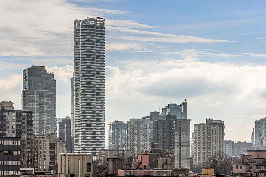 1901 1408 Robson Street Vancouver, BC - 11