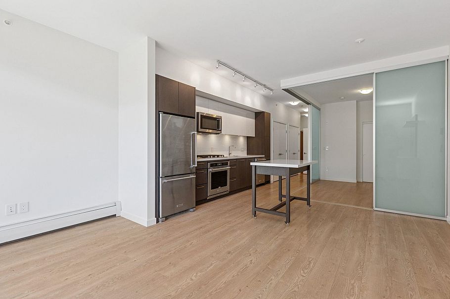 215 384 E 1st Avenue Vancouver, BC - 7