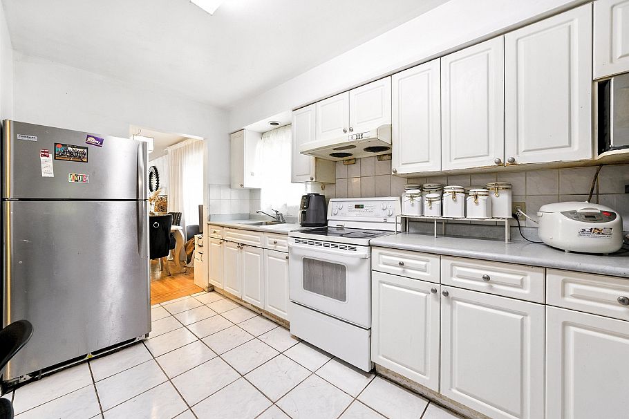 4987 Hoy Street Vancouver, BC - 10