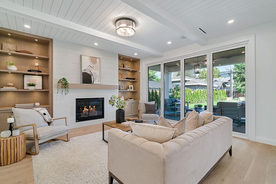 780 E 10th Street North Vancouver, BC - 7