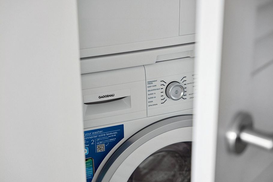 1901 1408 Robson Street Vancouver, BC - 18