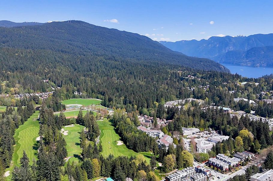 883 Nairn Court North Vancouver, BC - 37