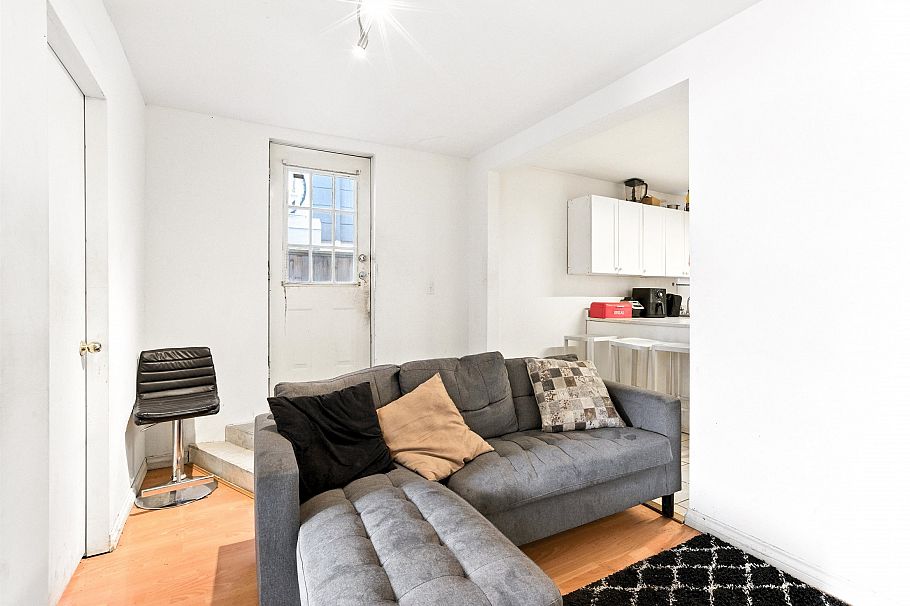 4987 Hoy Street Vancouver, BC - 21