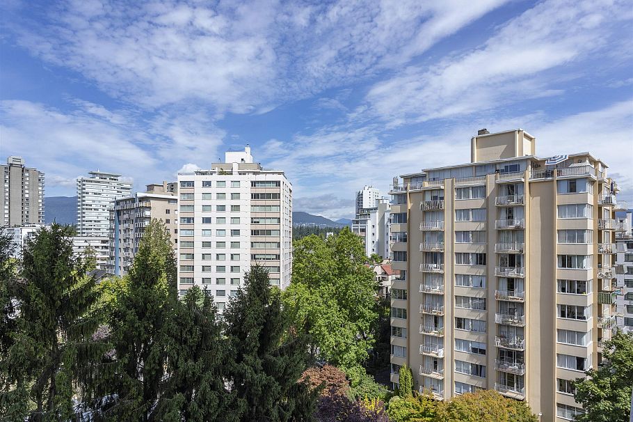 904 1850 Comox Street Vancouver, BC - 3