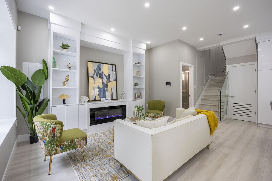 1 5808 Lanark Street Vancouver, BC - 10