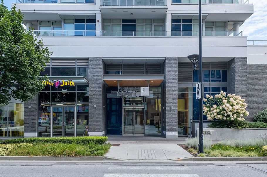 912 3557 Sawmill Crescent Vancouver, BC - 2