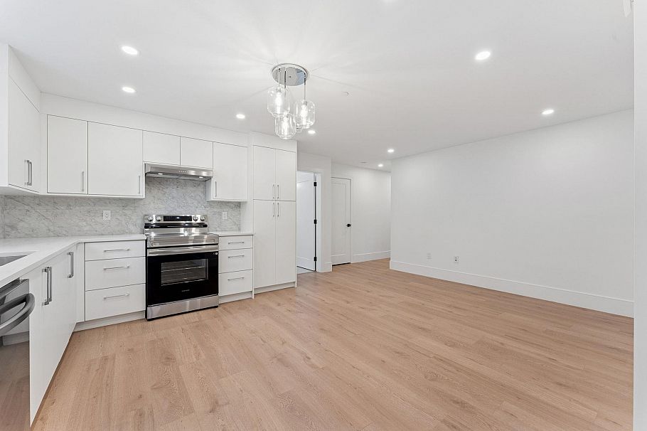 1 6649 Heather Street Vancouver, BC - 37